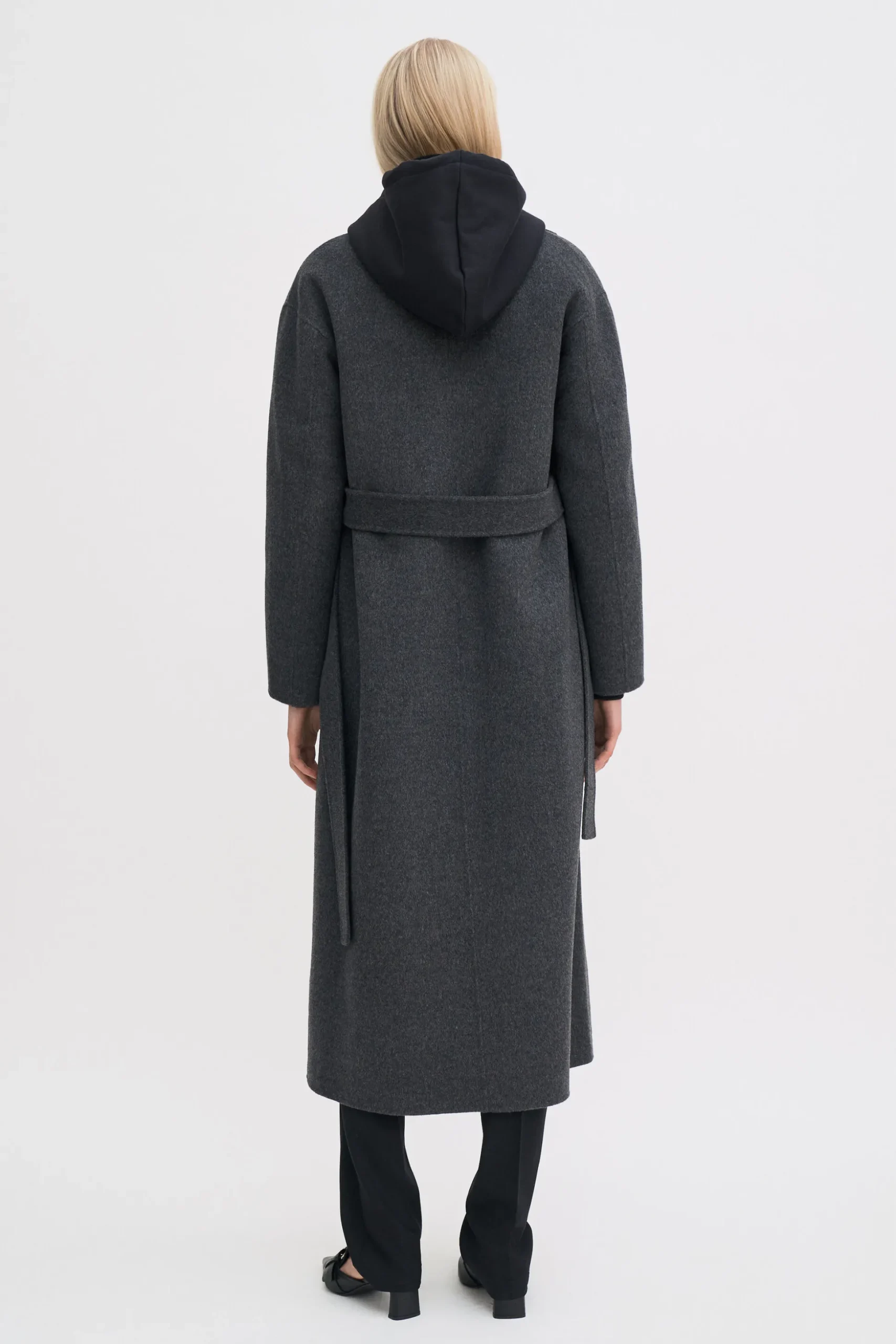 Alexa Coat