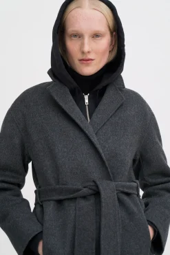 Alexa Coat