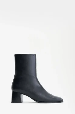 Eileen Leather Boots