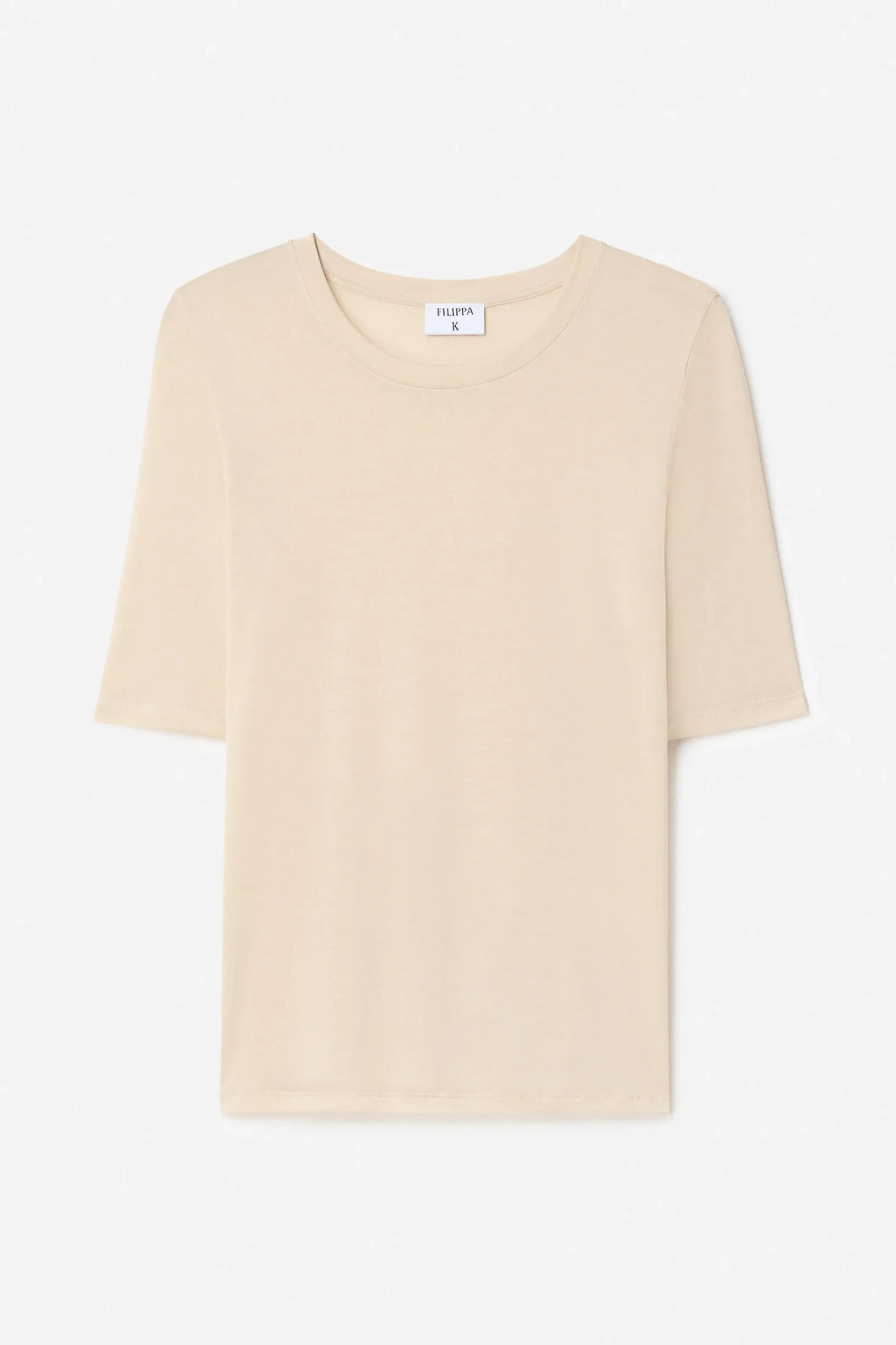 Elena Tee