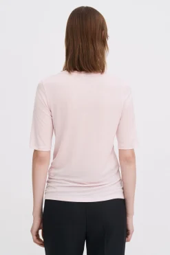 Elena Tee