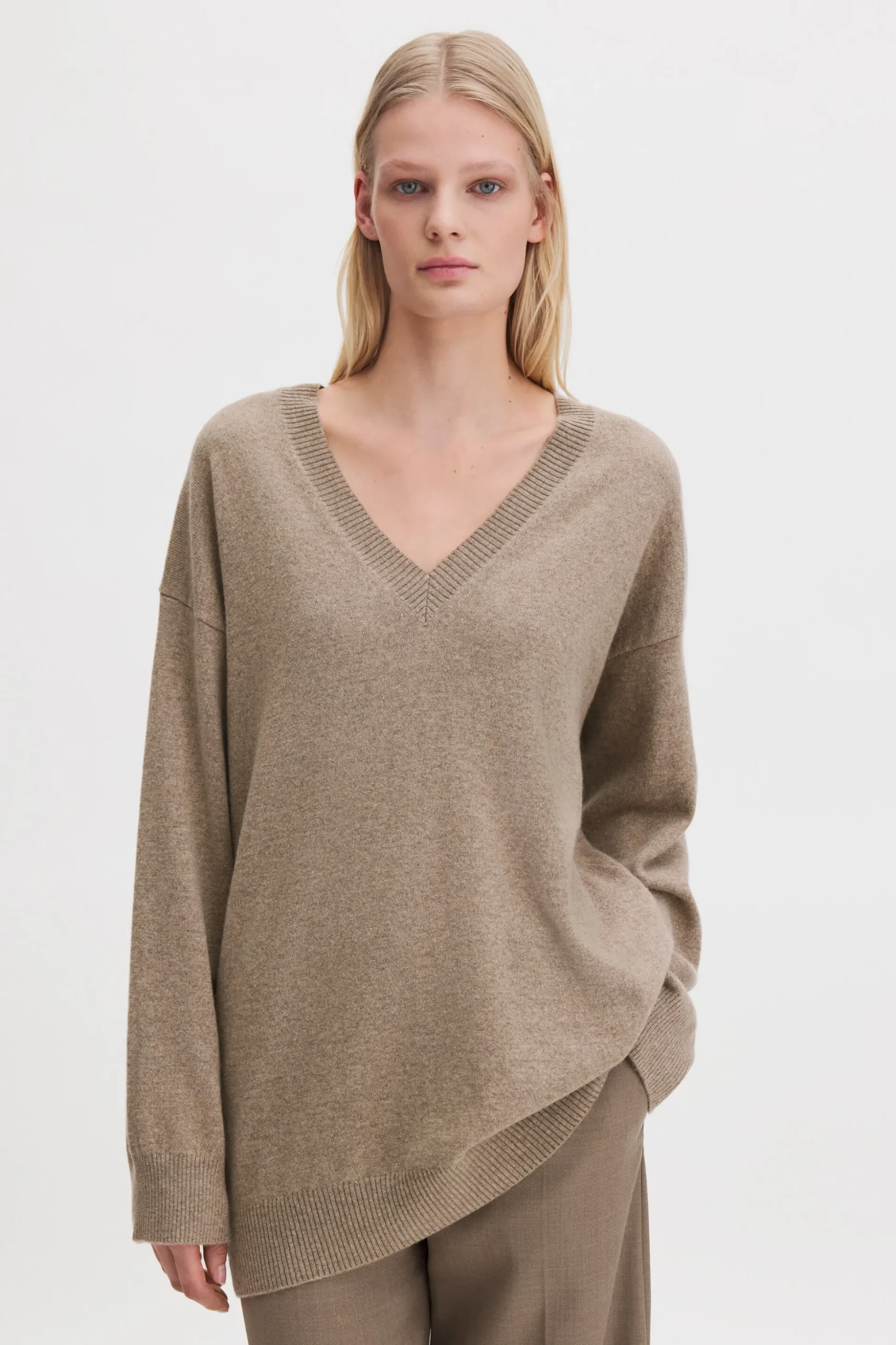 Long V-Neck Cashmere Sweater