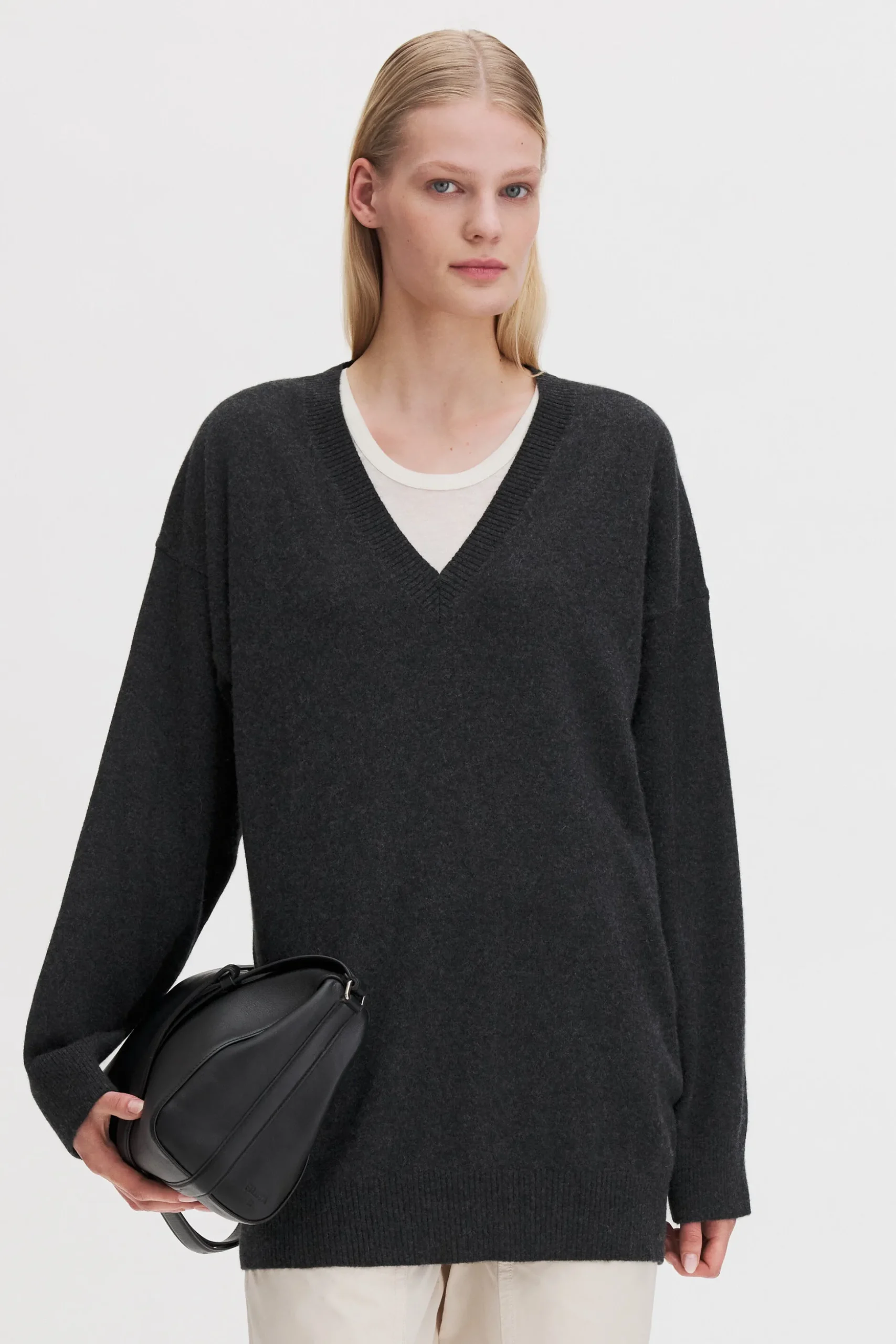 Long V-Neck Cashmere Sweater