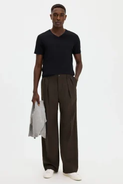 Stretch V-Neck Tee