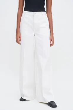 Wide Leg Jean